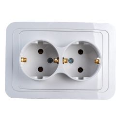 Розетка 2-ая с/п с/з CLASSICO IN HOME белый