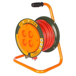 Удлинитель 4 местный 30 метров на мет. стойке  6А, б/з (ПВС 2*0,75) GLANZEN