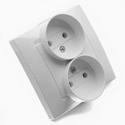 Розетка 2-ая с/п б/з SIMON 15 белый